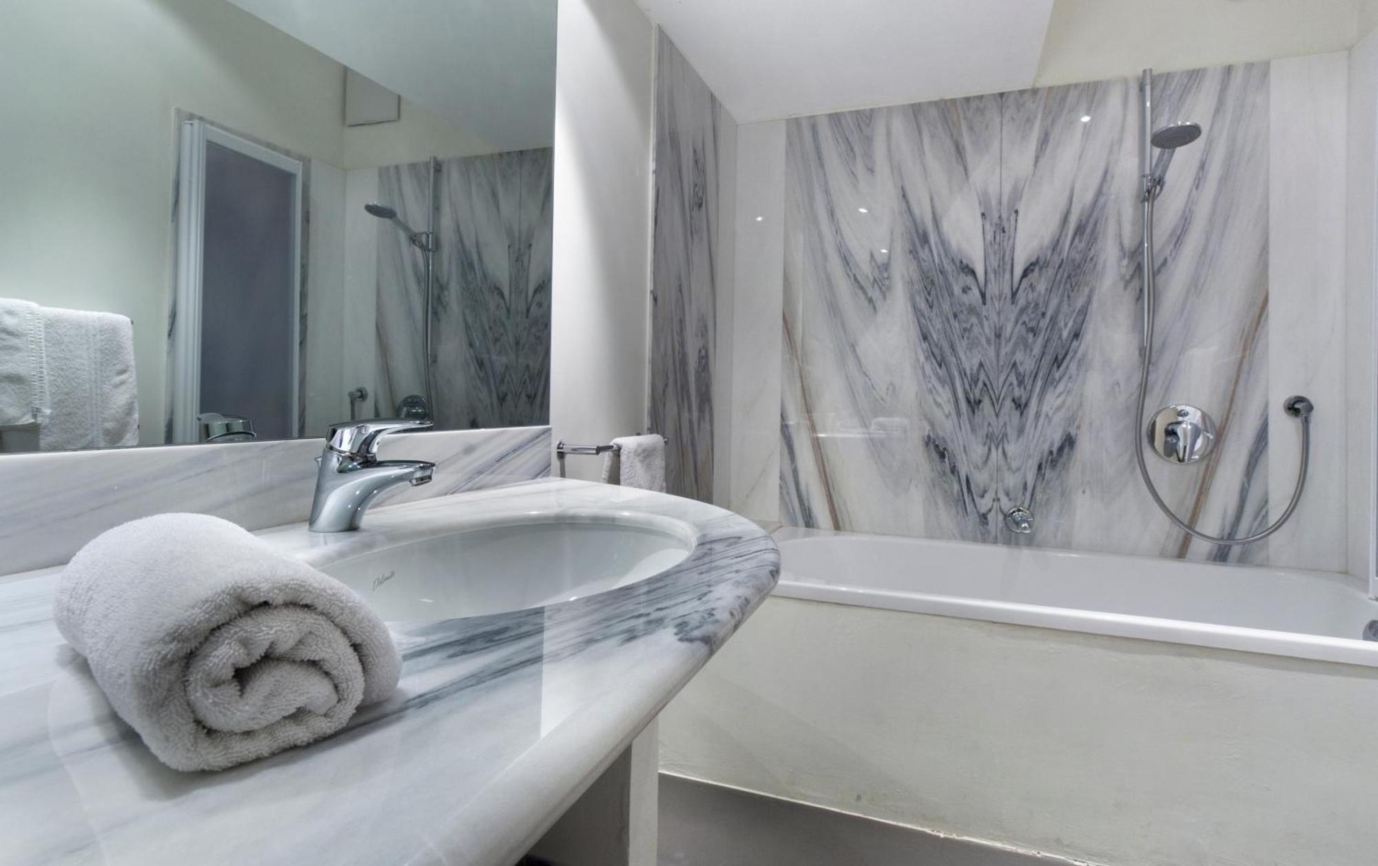Residence Fink Central Apartments Bozen Zimmer foto